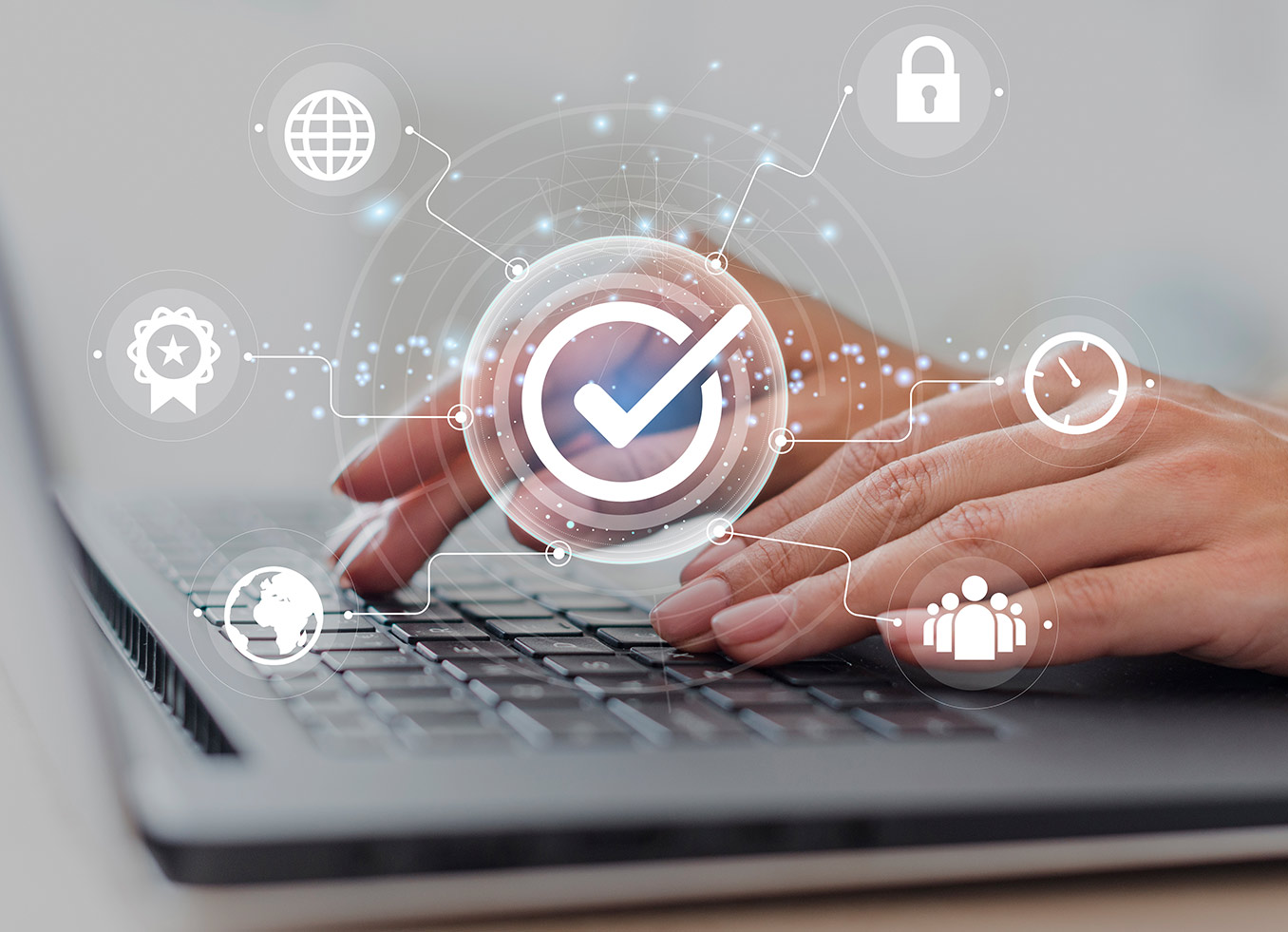 Servicios - Venta de equipos y licencias de softwares Servicios - Venta de equipos y licencias de softwares